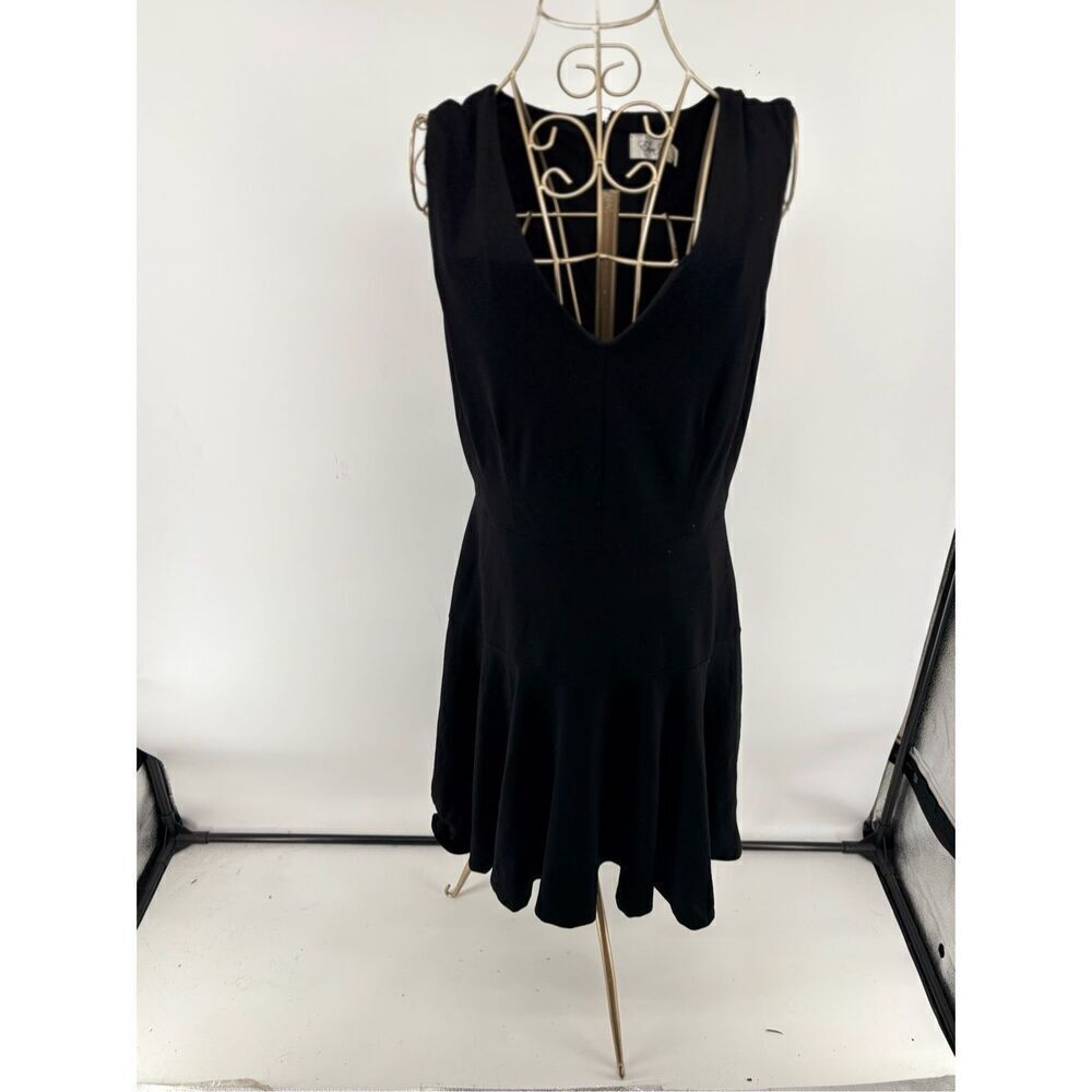 Eliza J Black V Neck Fit & Flare Cocktail Dress Women’s Size 12 Sleeveless